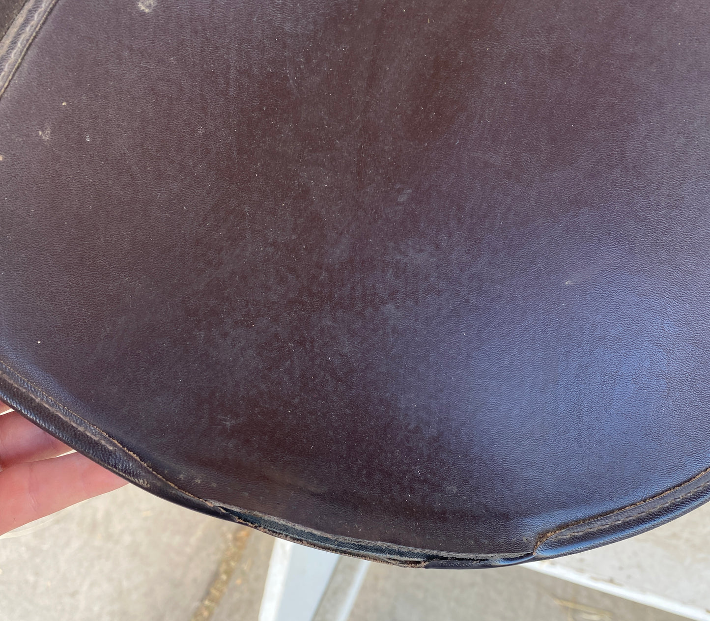 17.5” Thorowgood Griffin English Saddle
