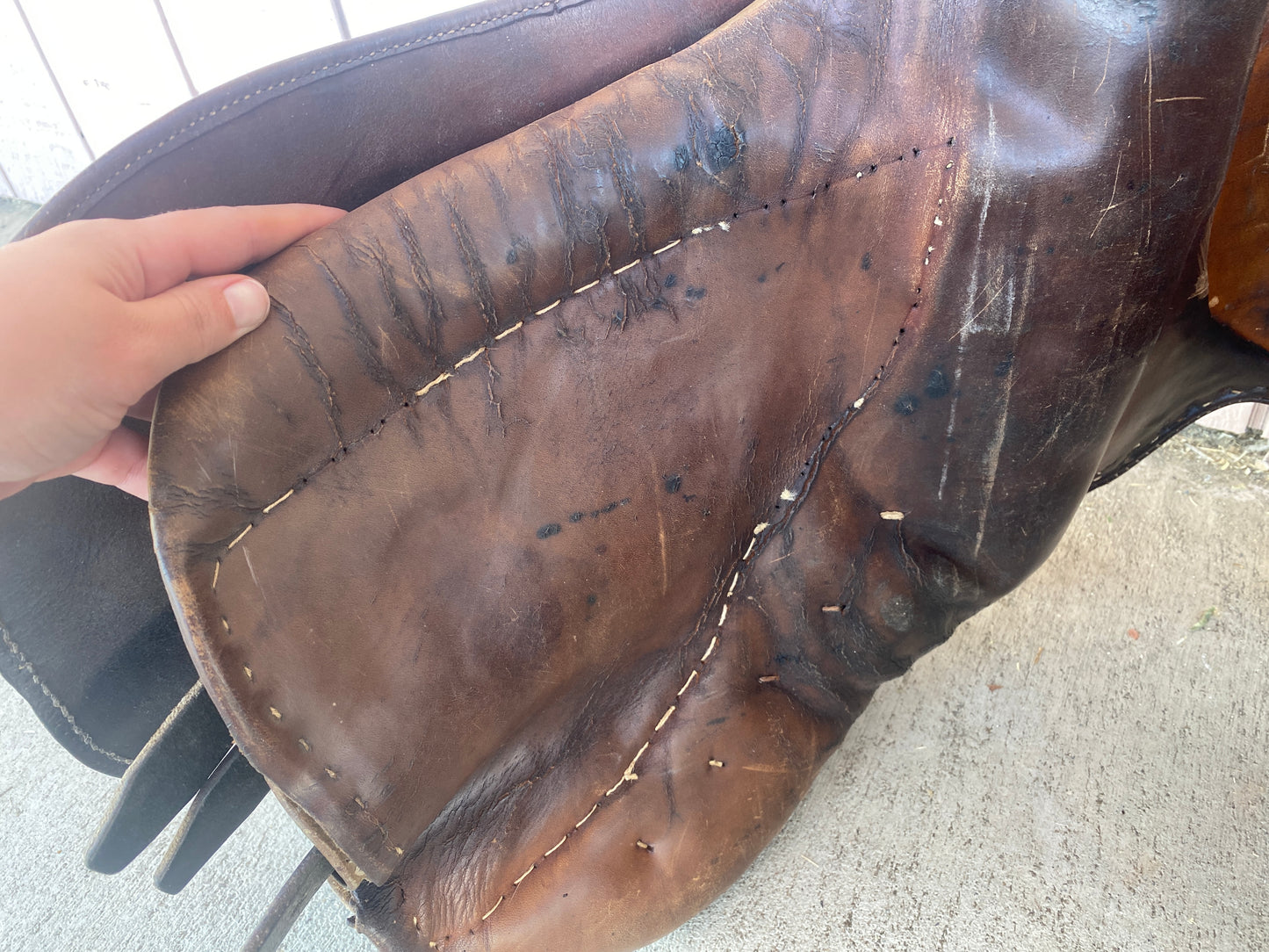 19.5” Stubben Parzival Close Contact Saddle