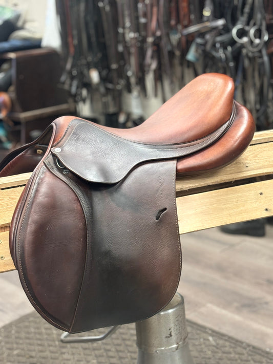 2018 18 Antares Classique jumping saddle