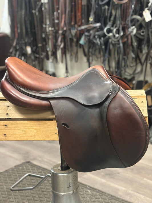 2018 18 Antares Classique jumping saddle
