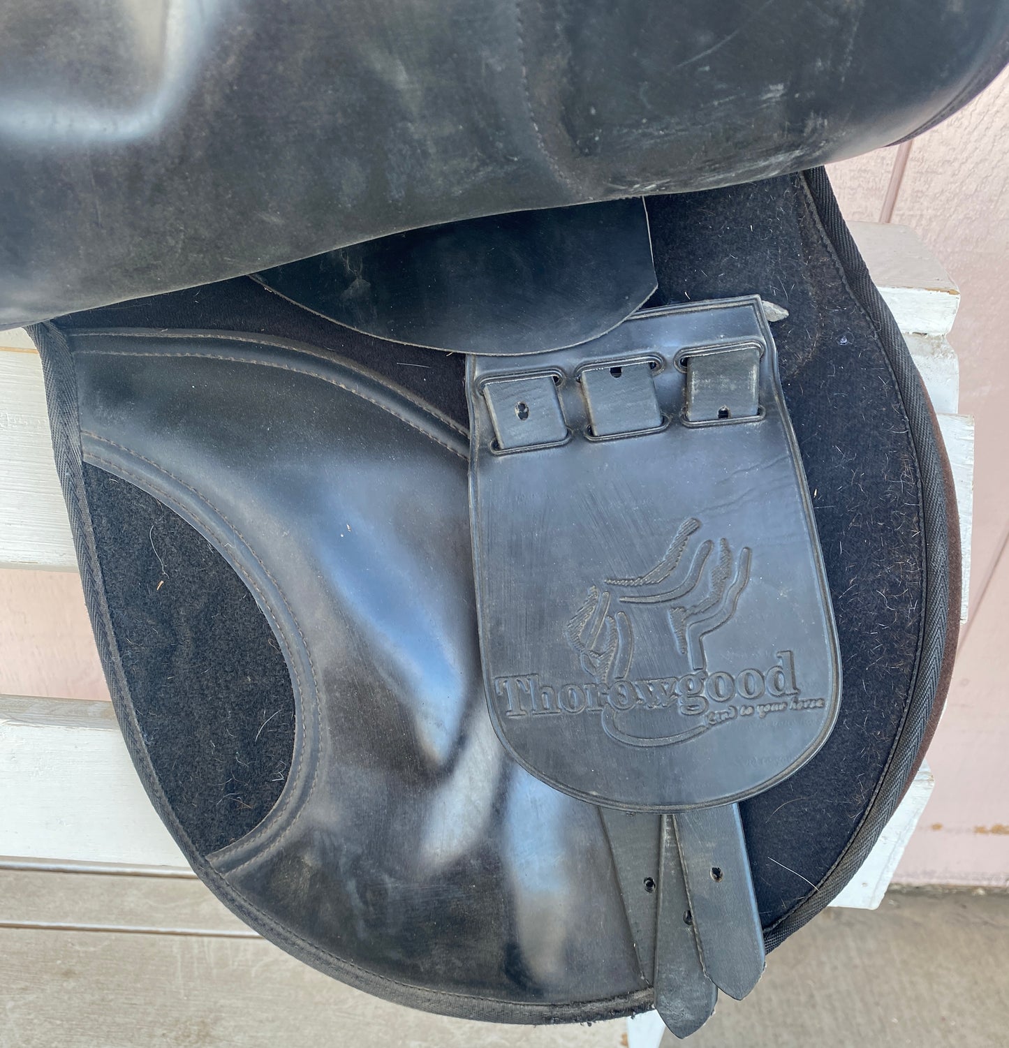 17.5” Thorowgood Griffin English Saddle