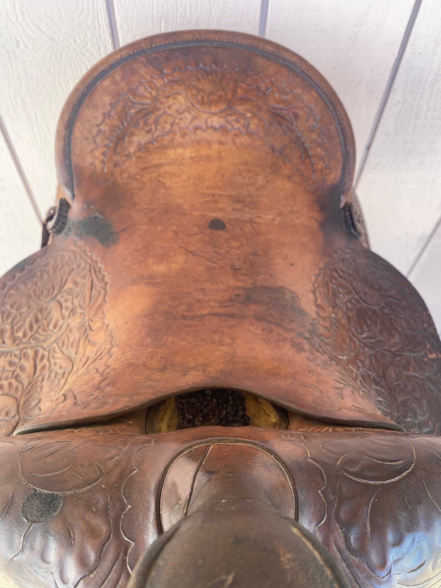 15.5” Brown Western Saddle
