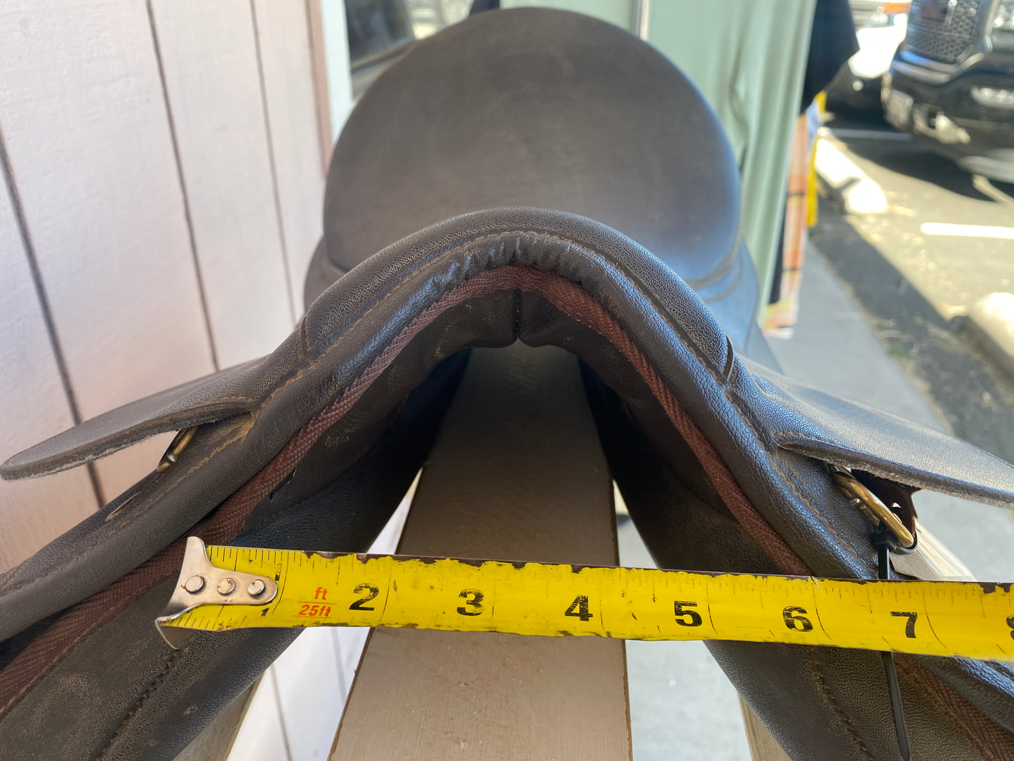 16.5” Wintec Adjustable Jump Saddle