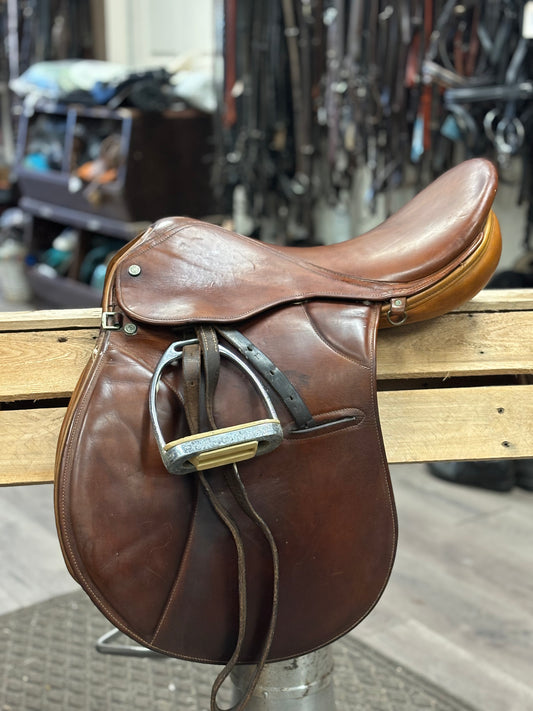 17.5 Crosby Olympia CC jump saddle