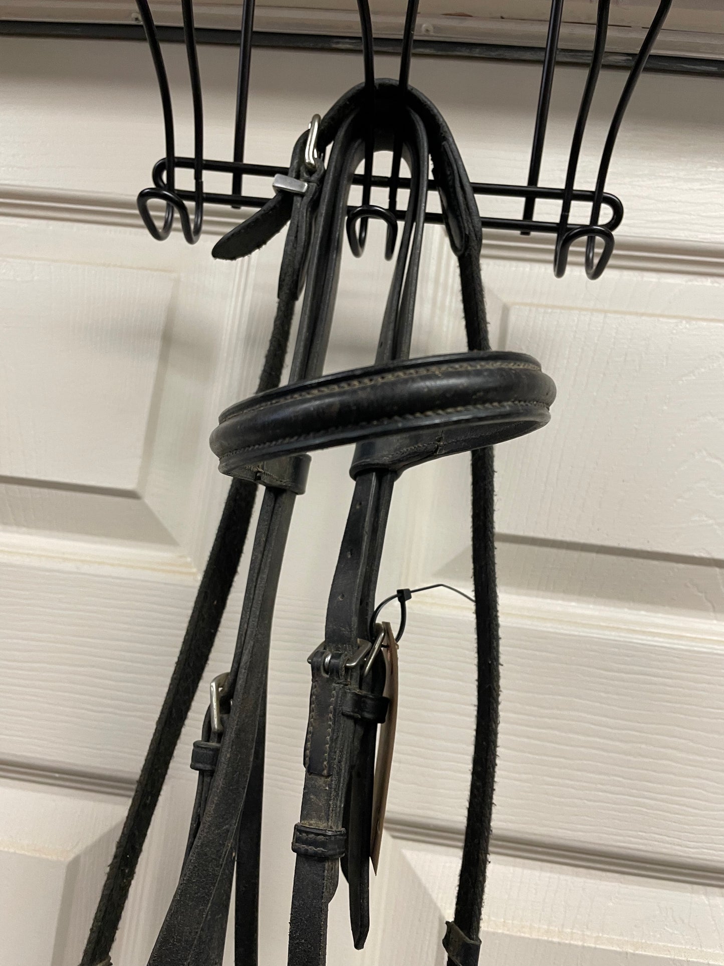 F Plain Raised Black Bridle wreins