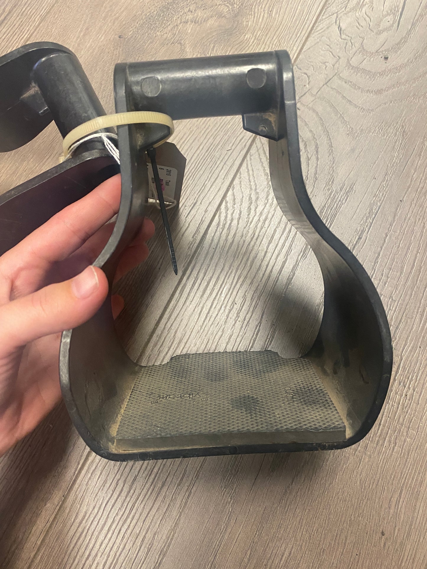 Black Endurance Stirrups