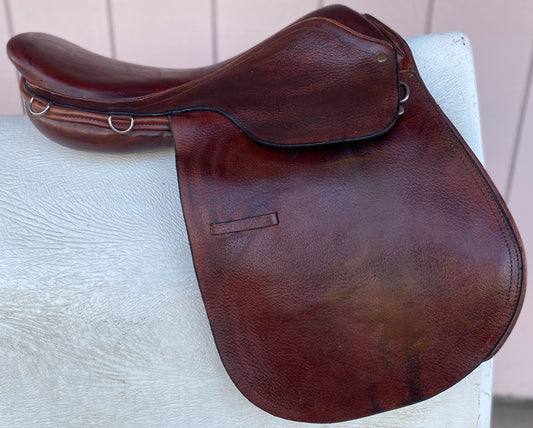 16.5” Hallmark Close Contact Saddle