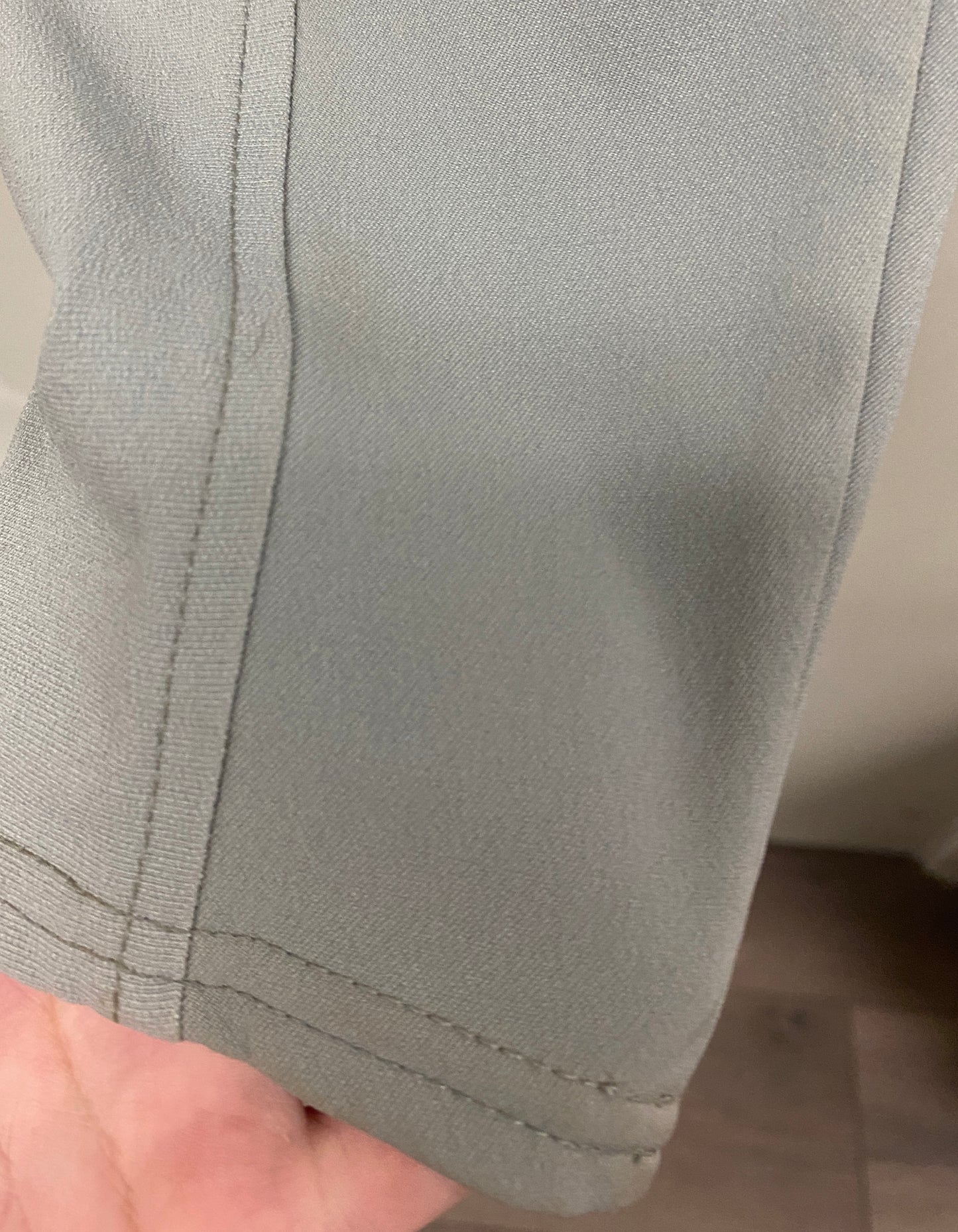 22R NEW Ariat Pro Series Pro Circuit Low Rise Gray Knee Patch Breeches