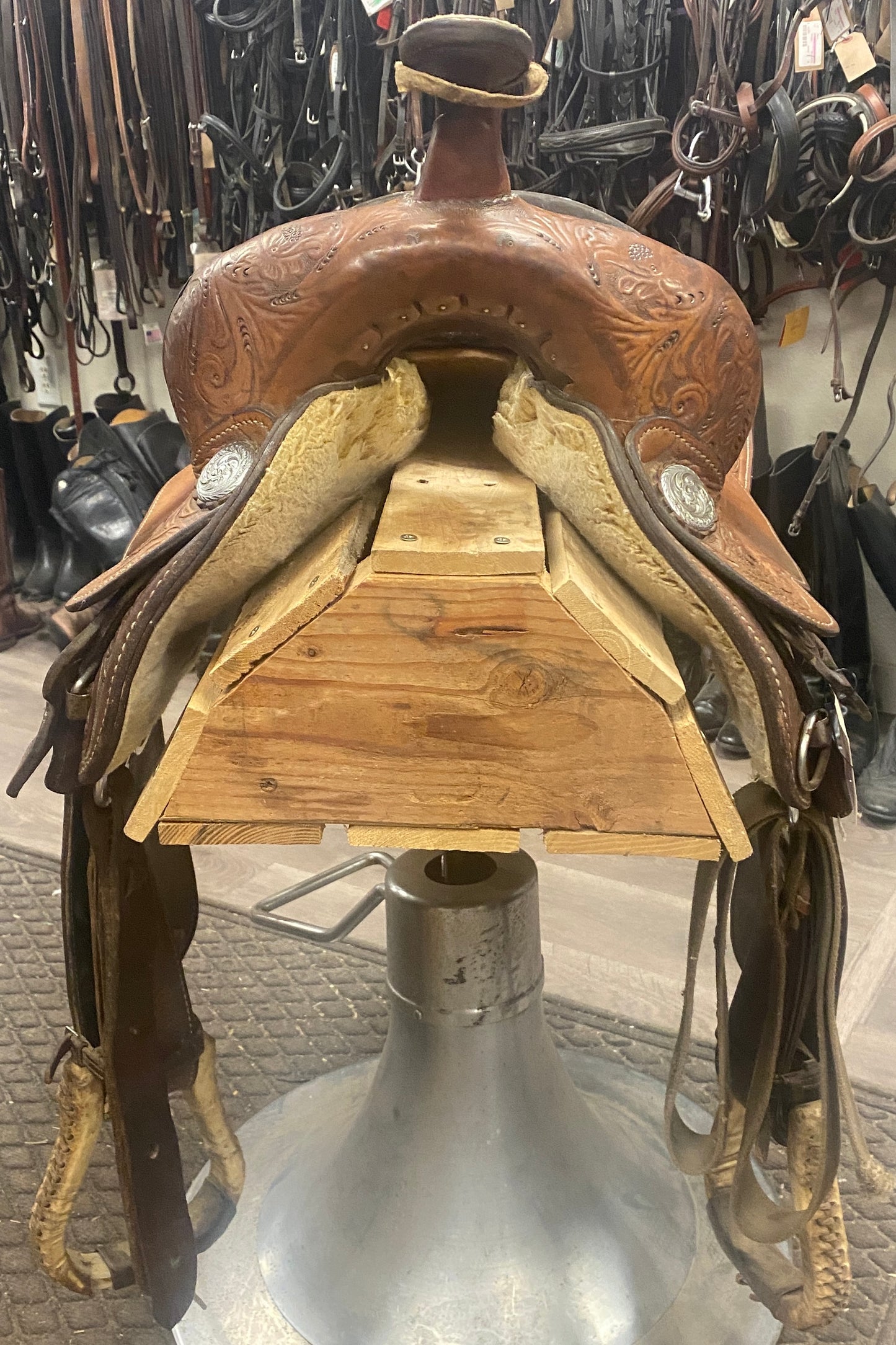 16” Circle Y Park and Trail Saddle