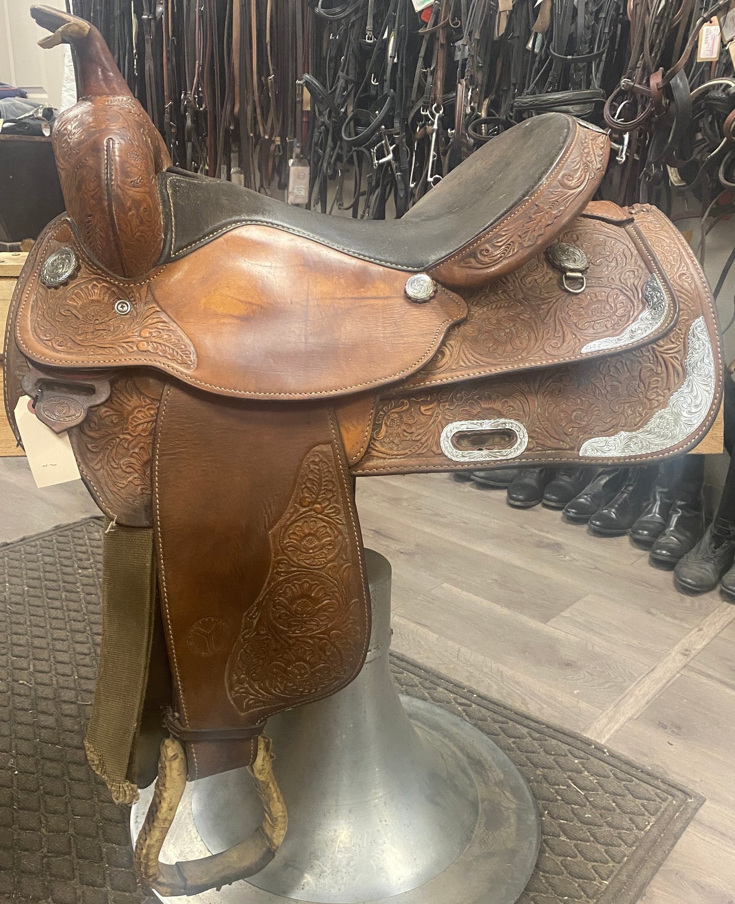 16” Circle Y Park and Trail Saddle