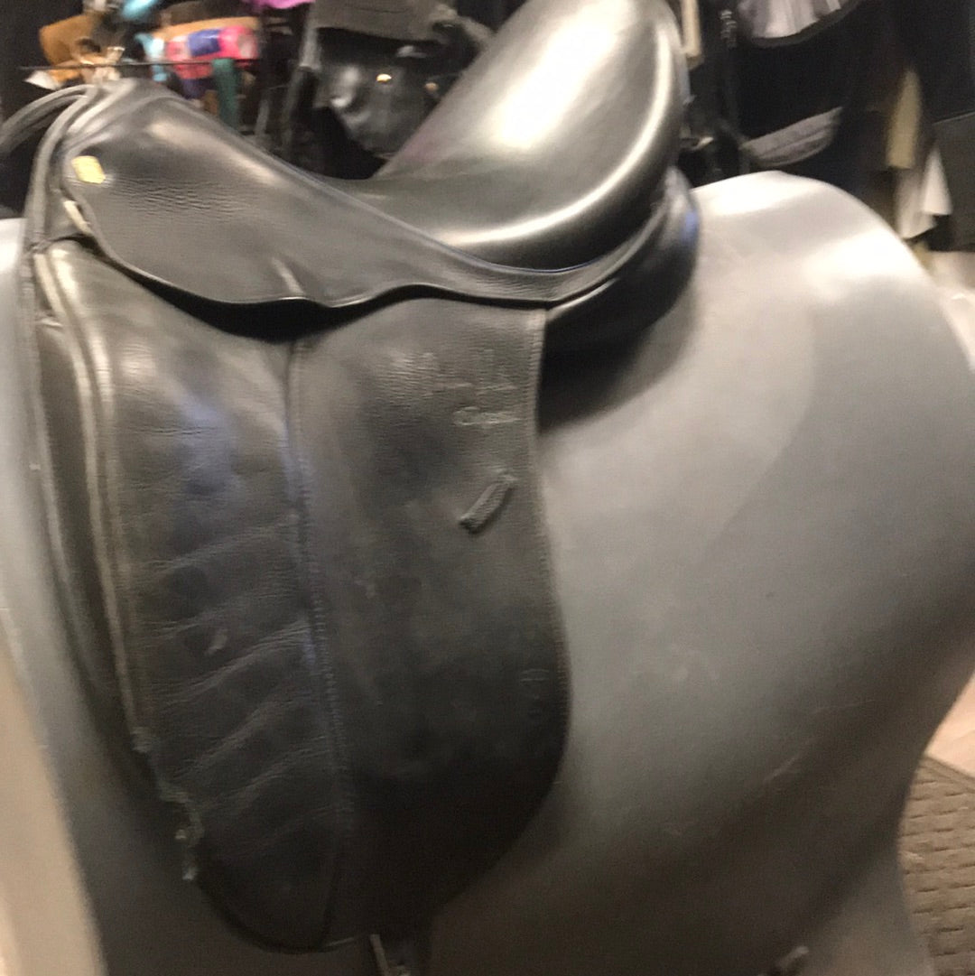 18 CHS Imperial Dressage saddle