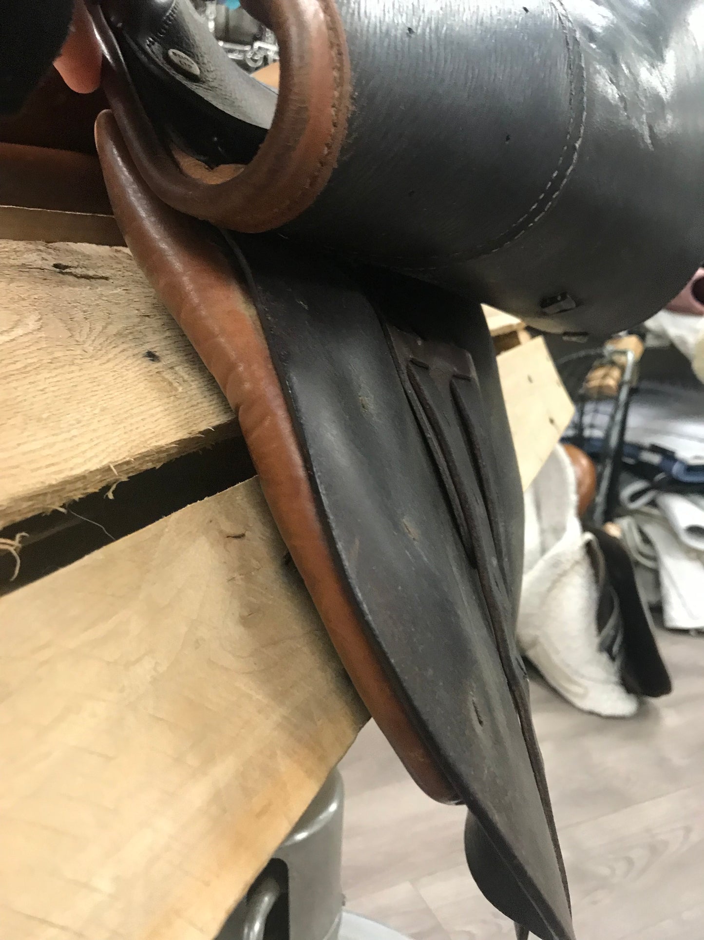 15 Beval jr child’s saddle