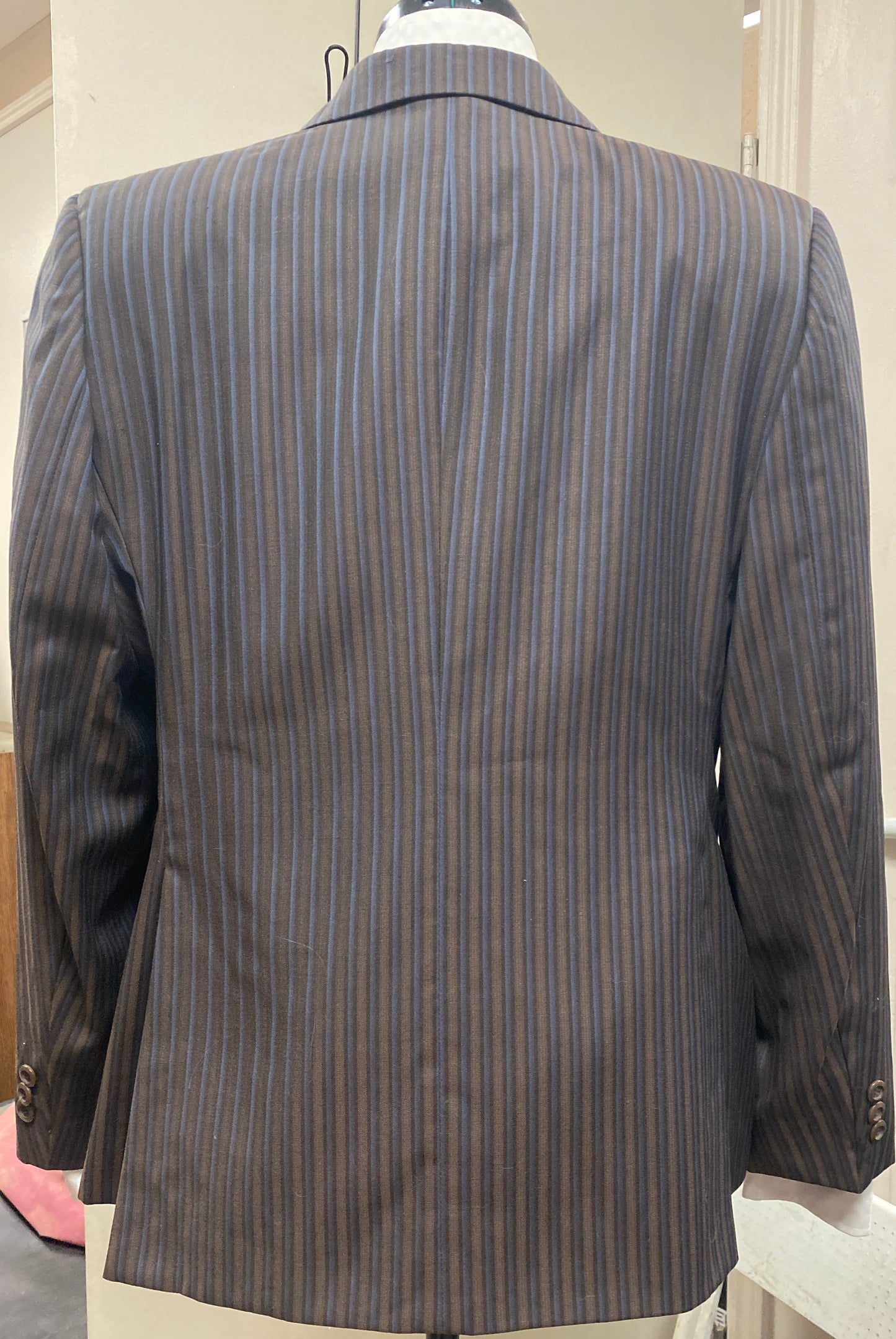 18R Brown/Blue Striped Grand Prix Hunt Coat