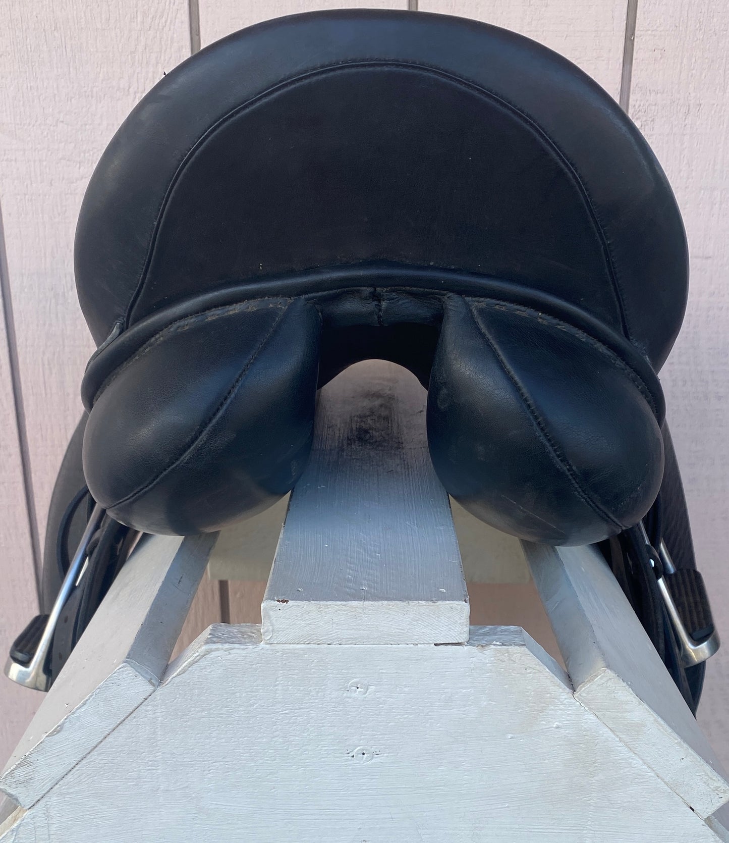 18” JRD Dressage Saddle