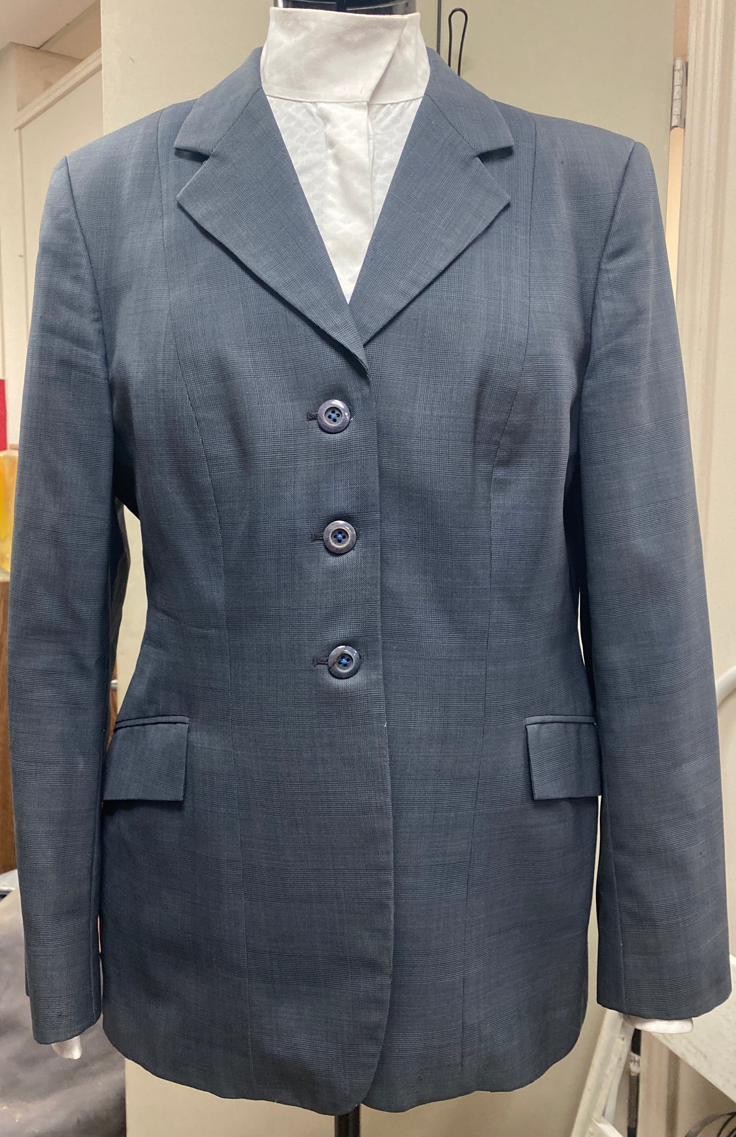 16T Gray Grand Prix Extreme Stretch Hunt Coat