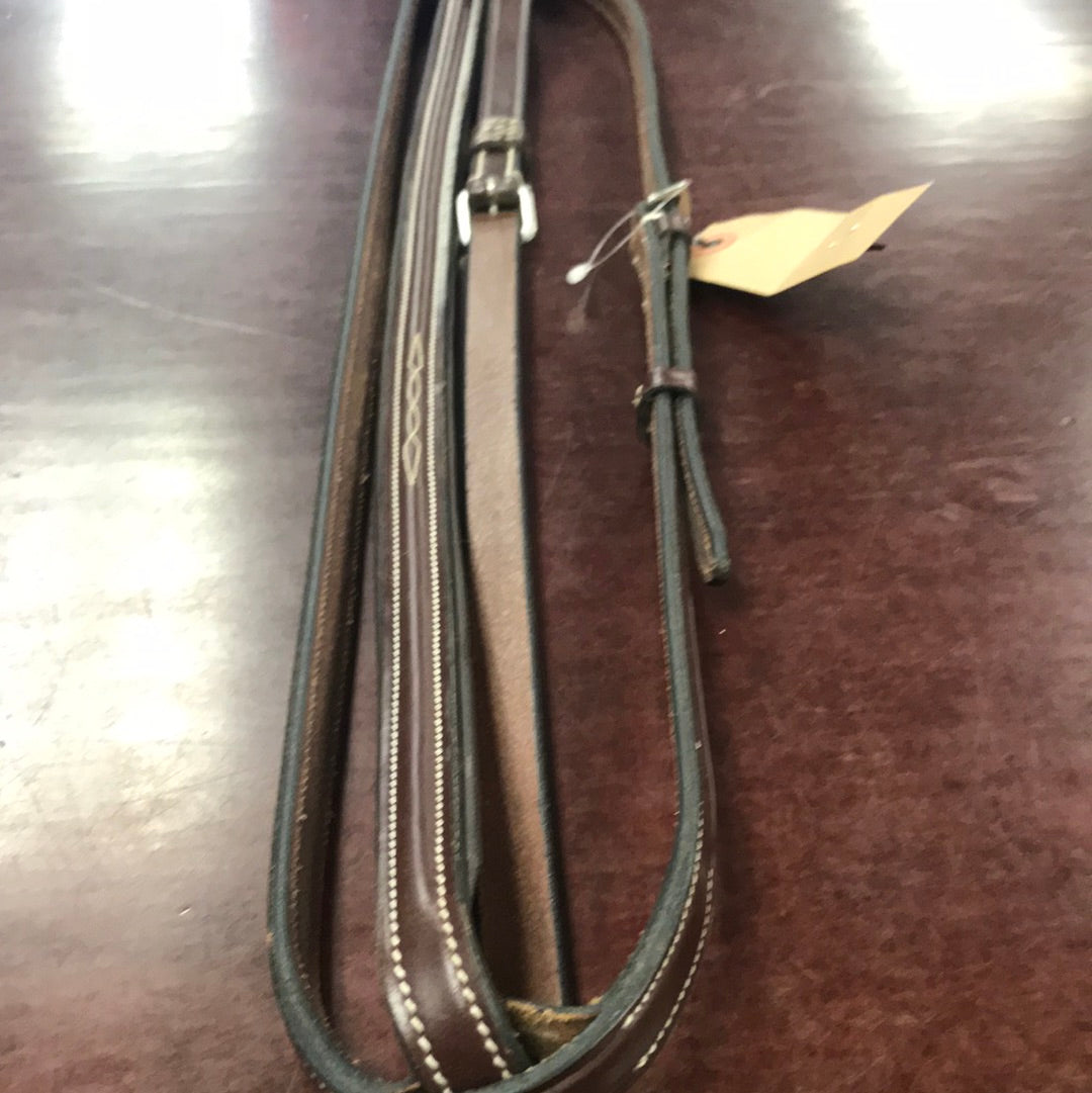 Cob red barn raised fancy standing martingale