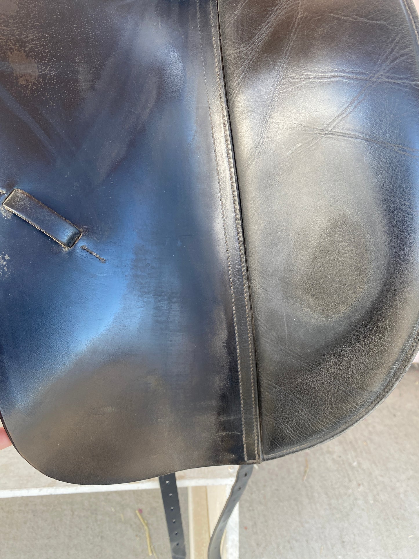 18” Albion SL Wide Dressage Saddle