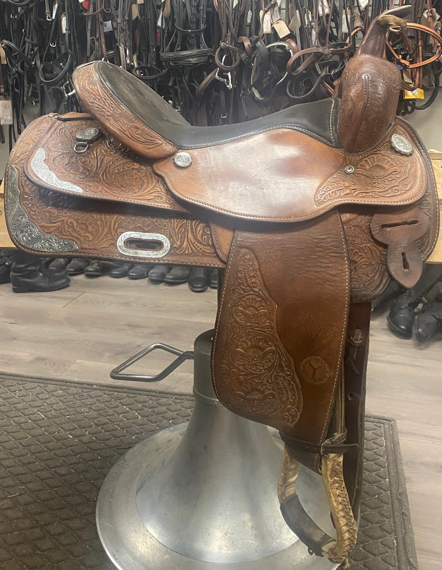 16” Circle Y Park and Trail Saddle