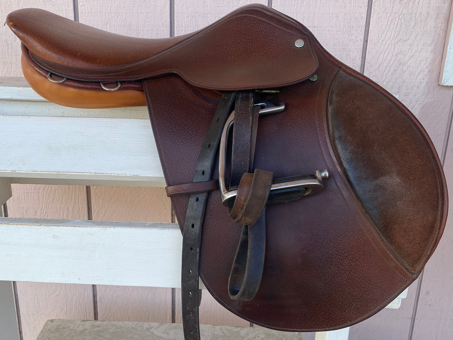 16.5 Crump Prix De Sauté Jump Saddle