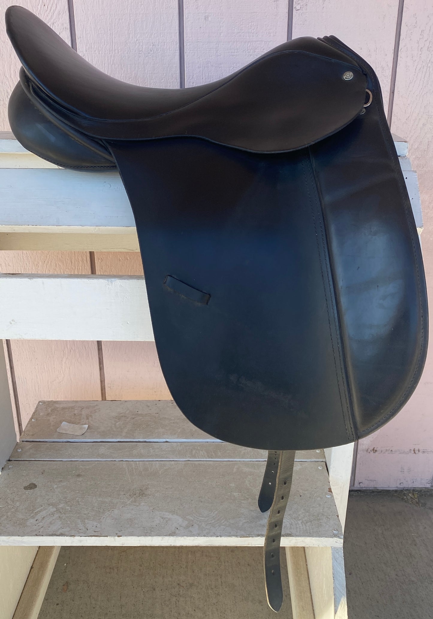 18” Moritz Dressage Saddle