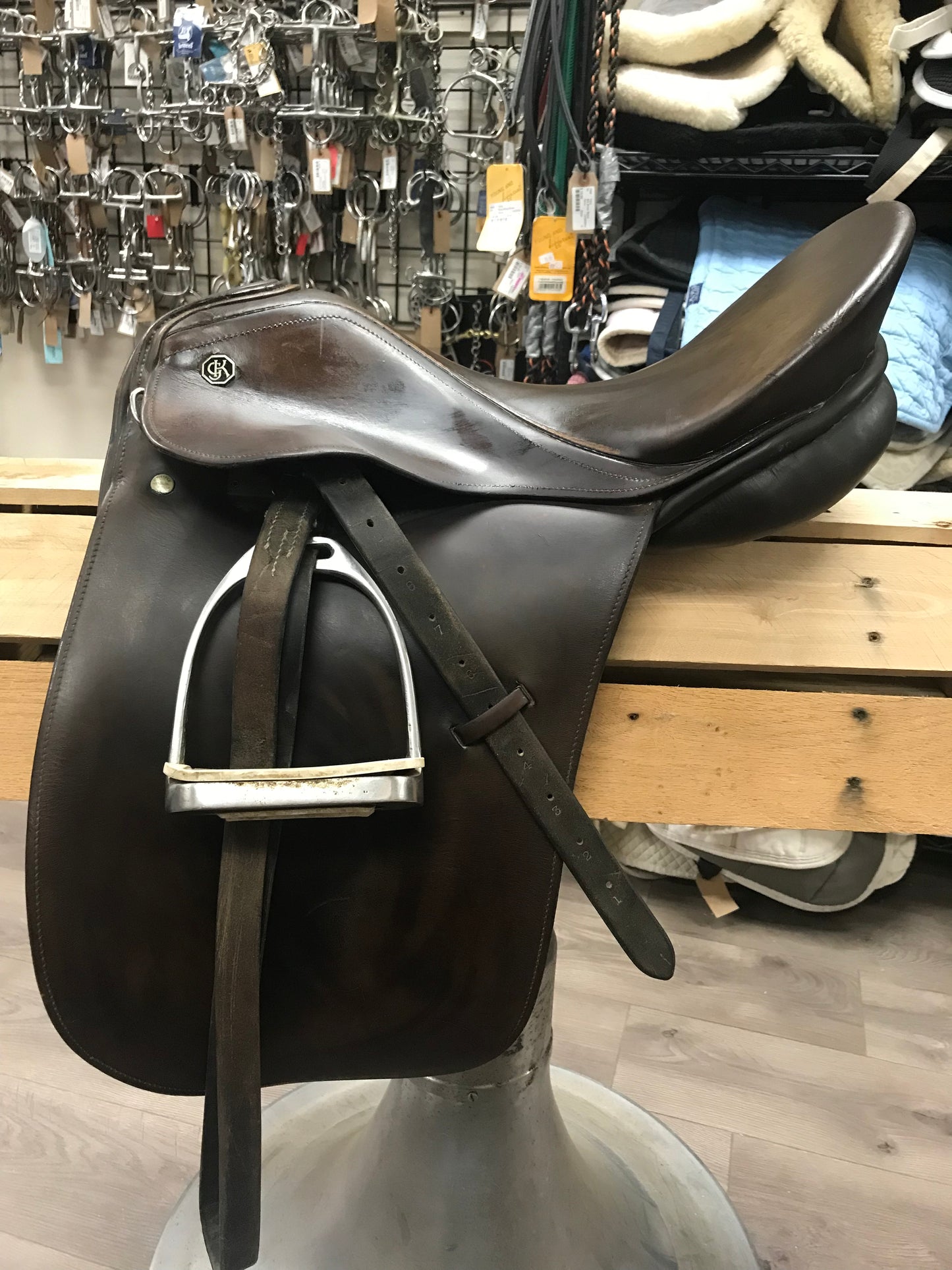 17 Kieffer Dressage saddle