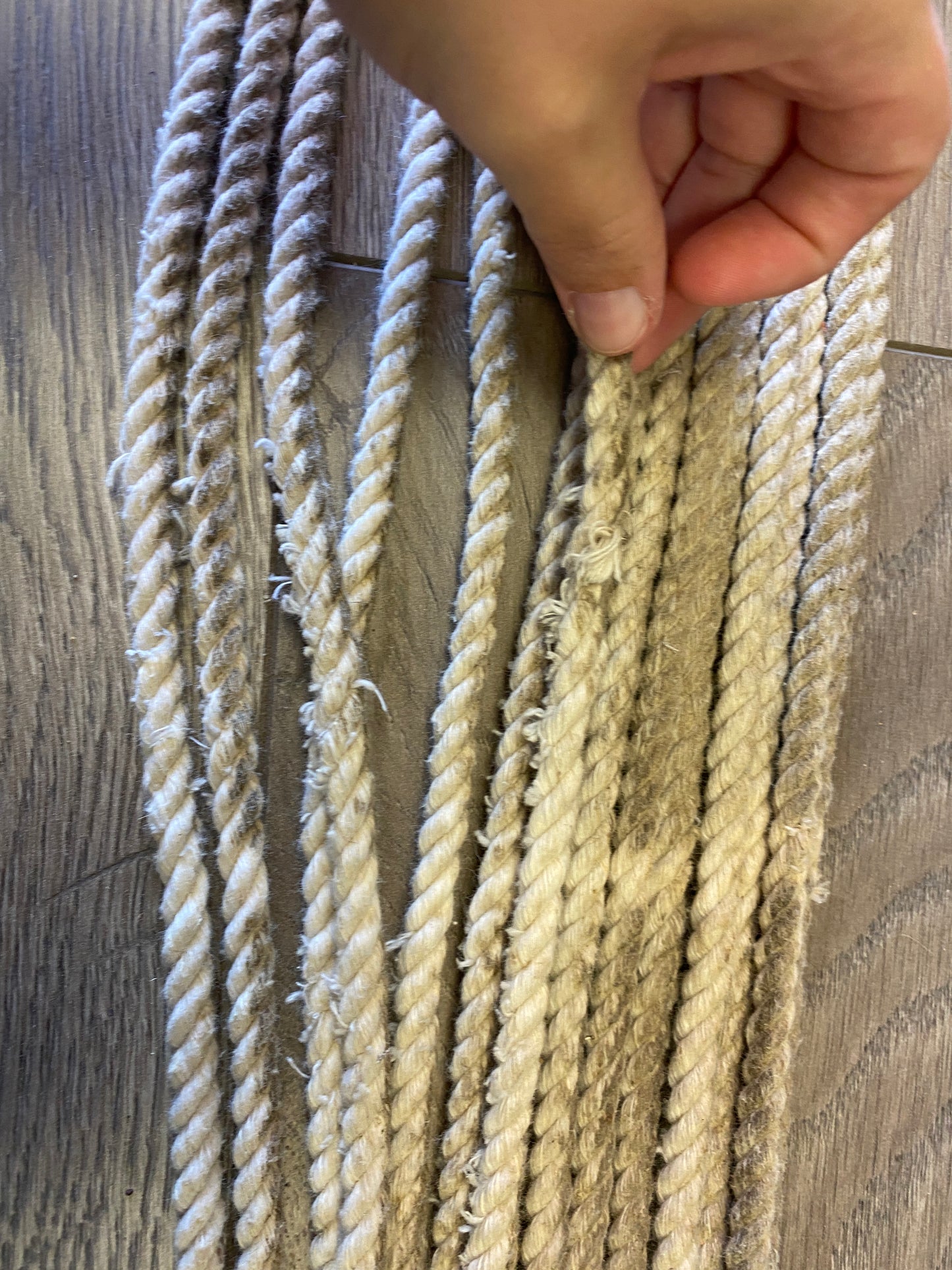 28” White Rope Cinch