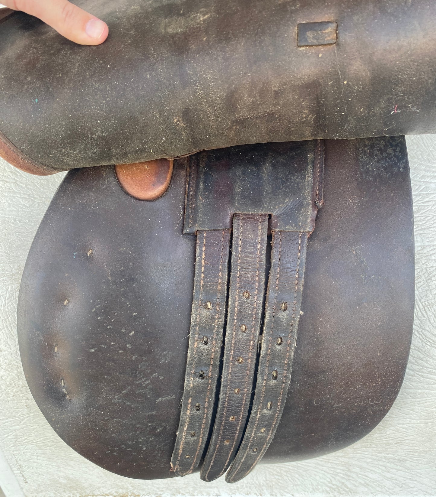 17” Crosby Close Contact Saddle