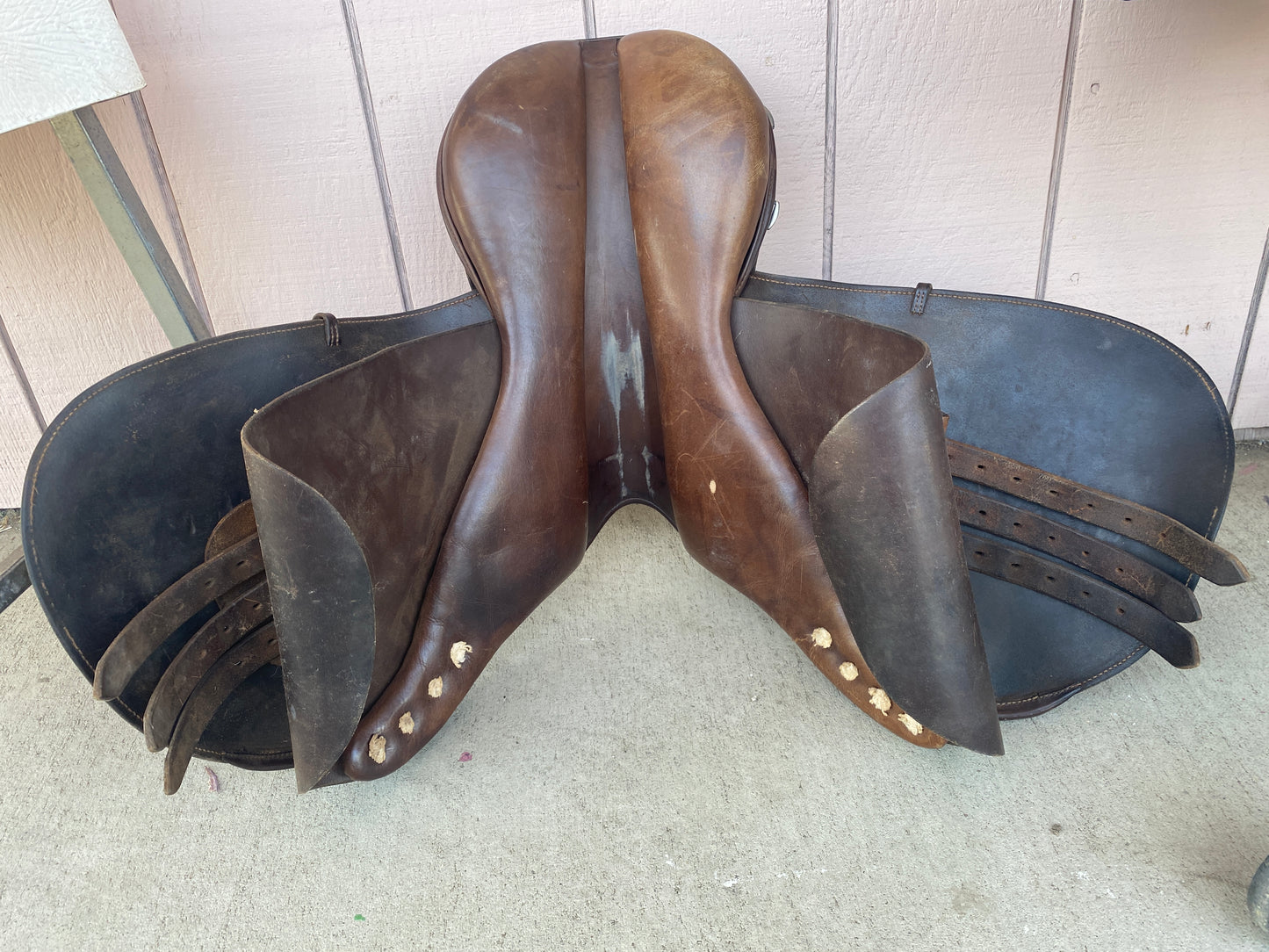 17” Crosby Corinthian Close Contact Saddle