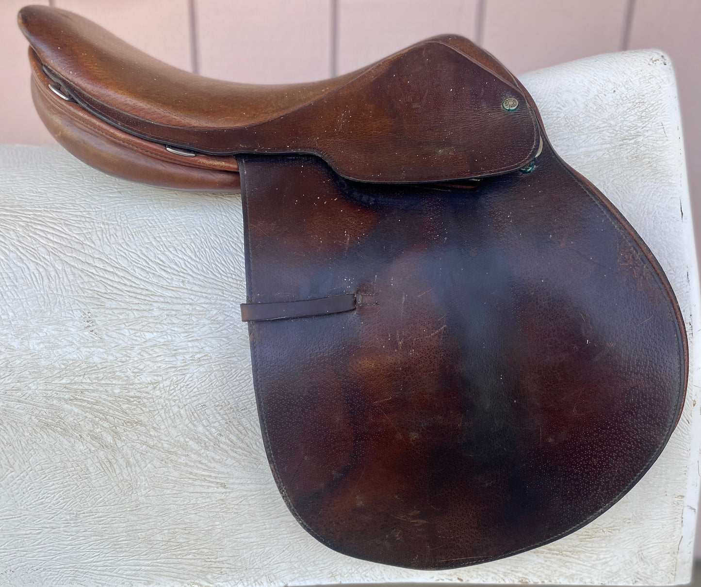 17” Crosby Close Contact Saddle