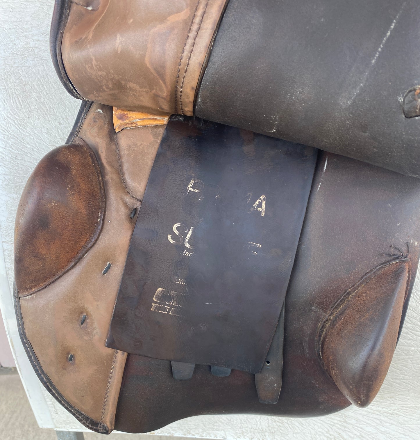 17” Crump Prima Suisse Jump Saddle