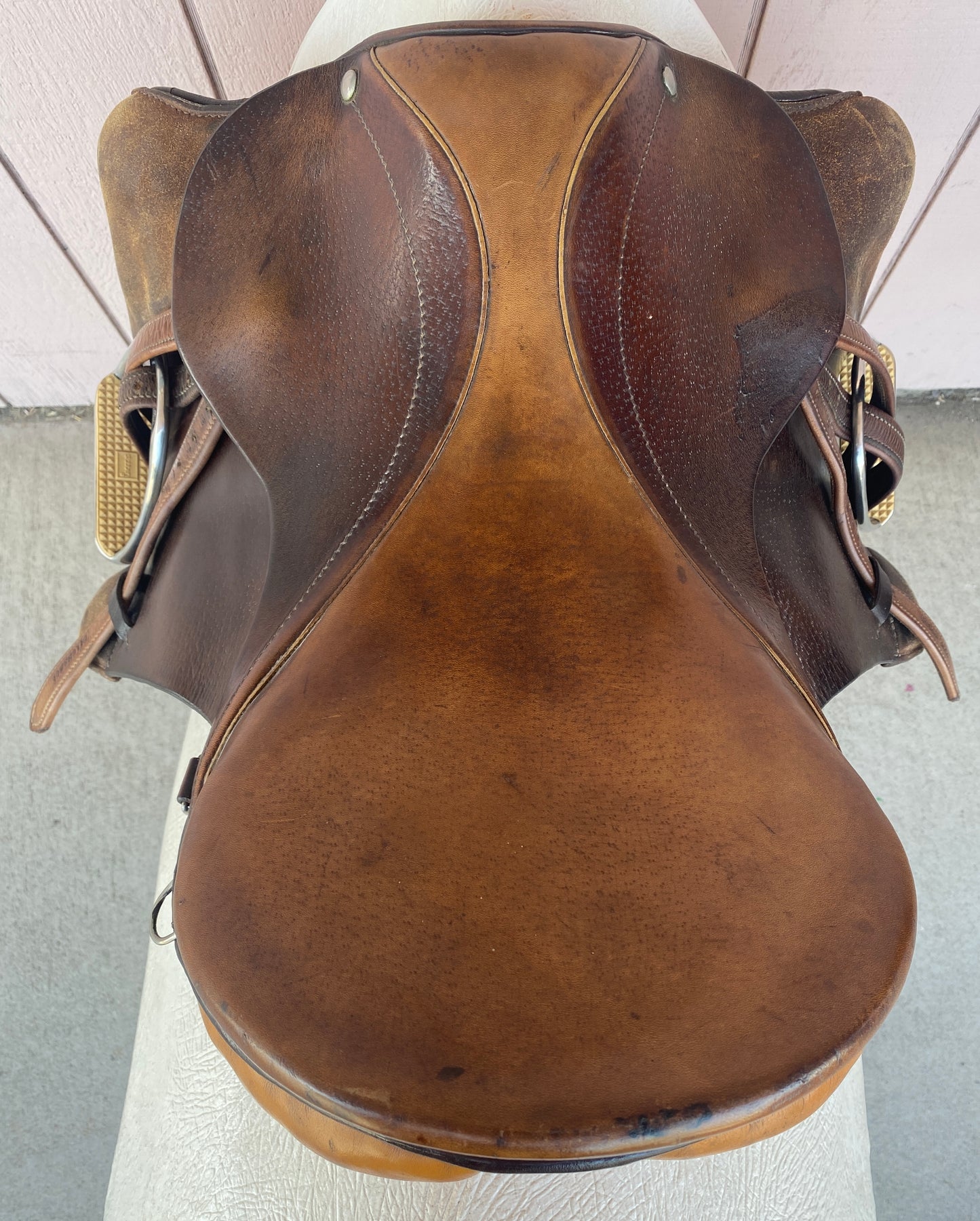 17” Crump Prima Suisse Jump Saddle