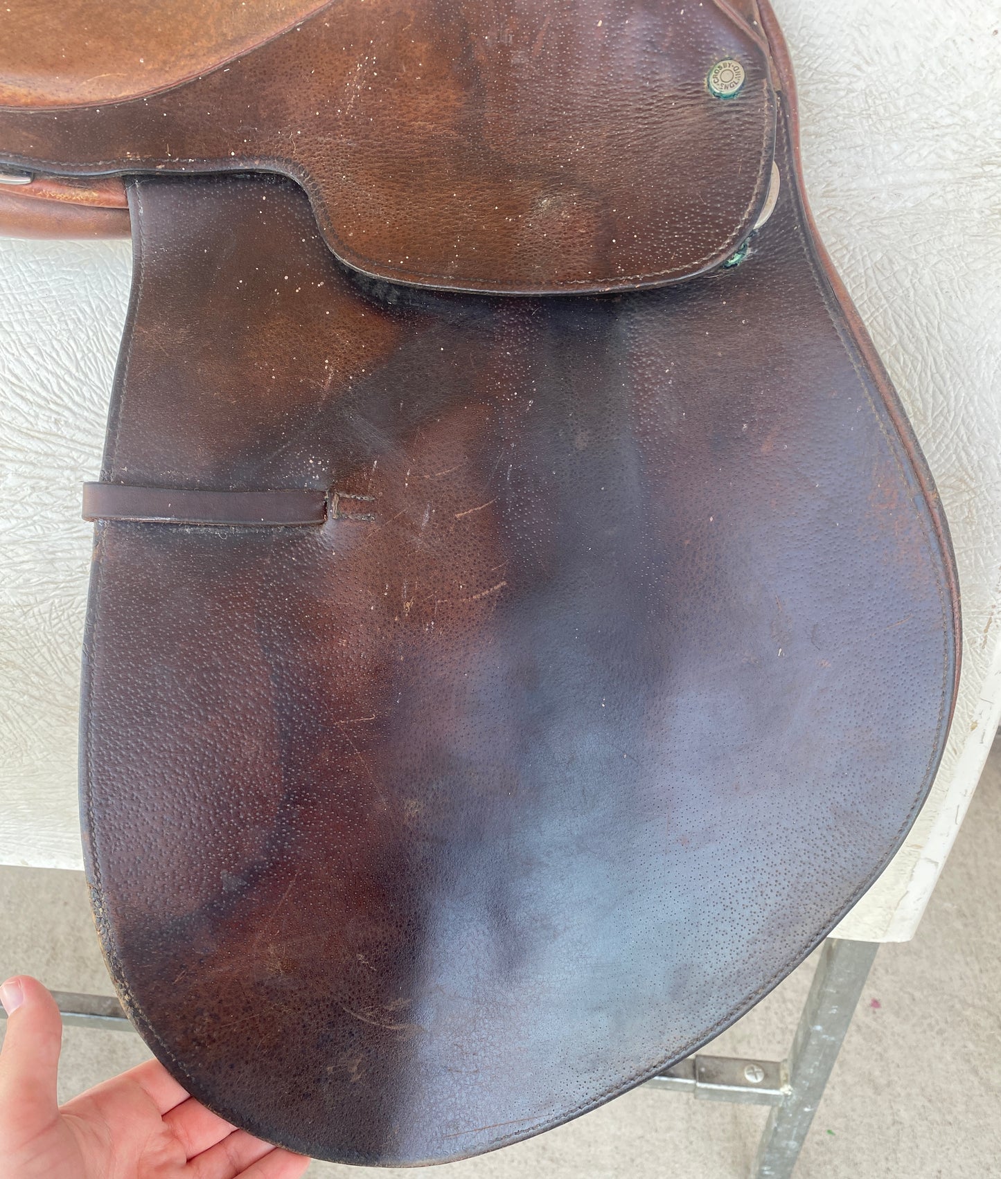 17” Crosby Close Contact Saddle